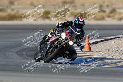 media/Jan-09-2022-SoCal Trackdays (Sun) [[2b1fec8404]]/Turn 11 (935am)/